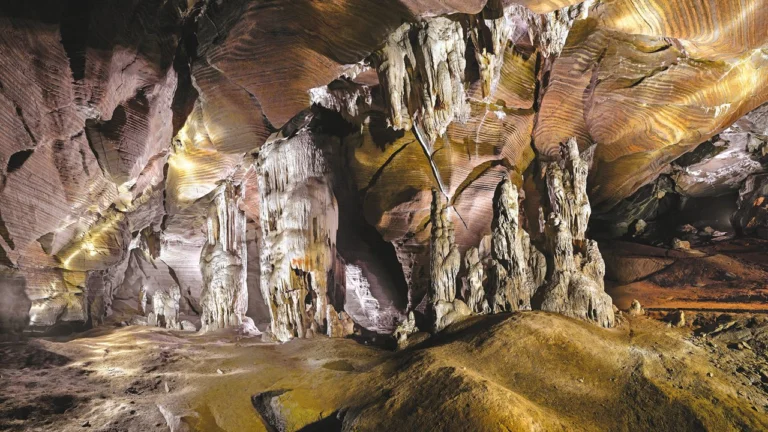 Kotumsar Cave Jagdalpur - Beautiful Bastar